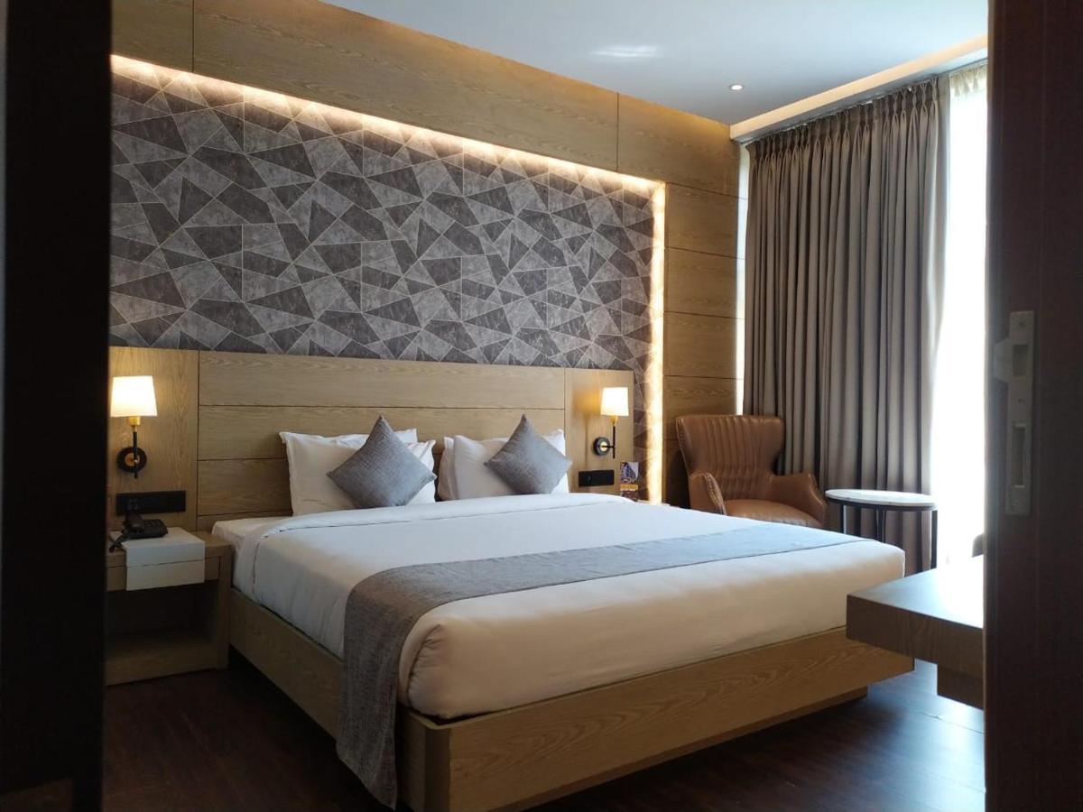 Mothimahal Residency Thrissur Hotel Ngoại thất bức ảnh